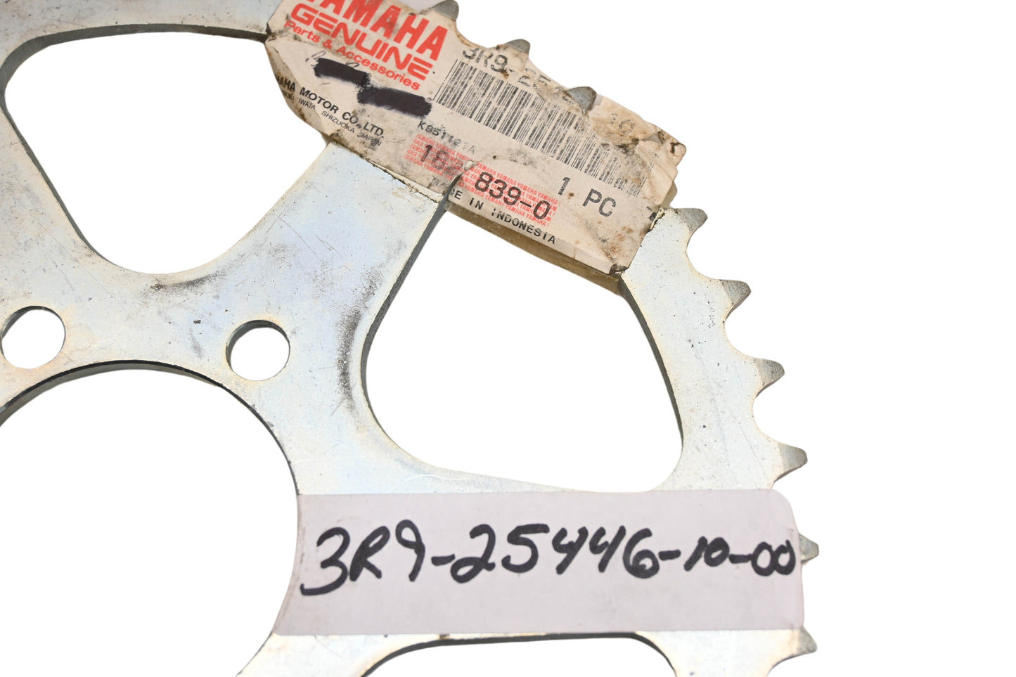 New OEM Yamaha 3R9-25446-10-00 46T Sprocket NOS