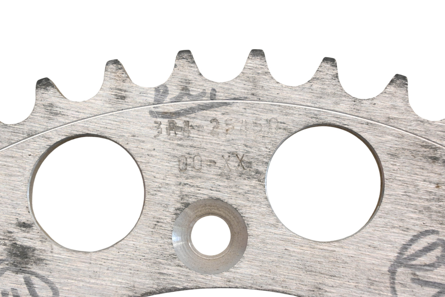 New OEM Yamaha 3R4-25450-00-XX 50T Sprocket NOS