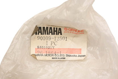 New OEM Yamaha 90109-12501-00 Bolt NOS
