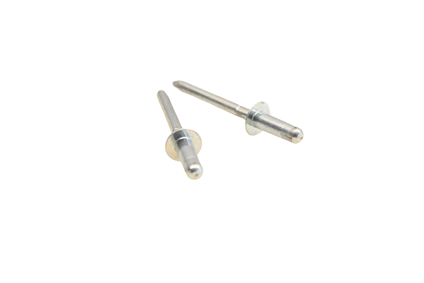 Aftermarket 390909100, P390909100 Rivets Qty 2 NOS