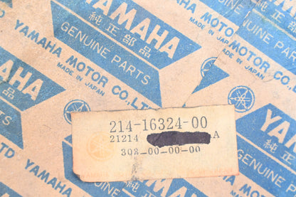 New OEM Yamaha 214-16324-00-00 Clutch Plate NOS