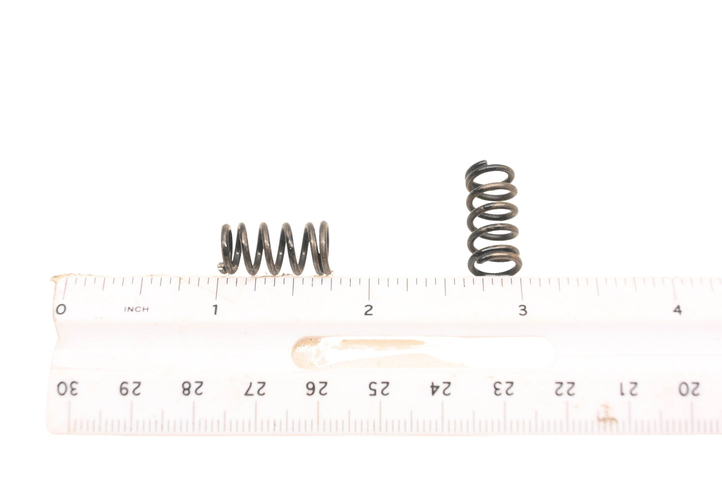 Aftermarket 414061600, P414061600, 414-0616 Springs Qty 2 NOS