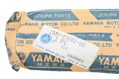 New OEM Yamaha 1M1-15661-00-00 Kickstarter Axle Shaft NOS