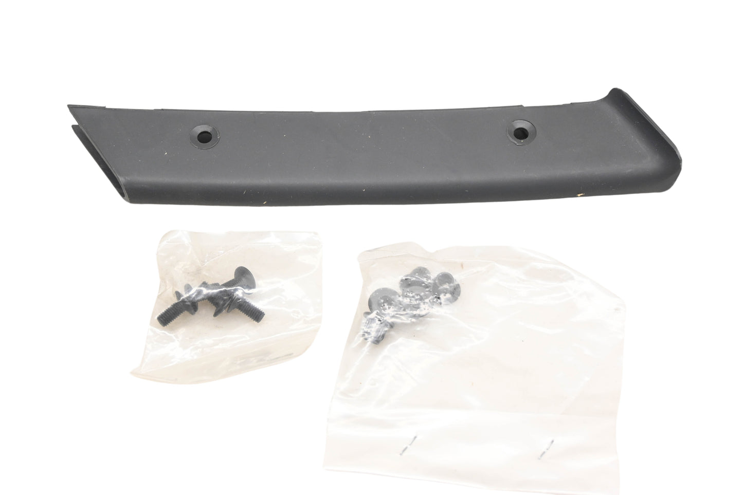New OEM Yamaha 90891-70004-00 Lefthand Stern Gunnel Kit NOS