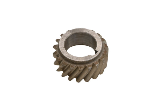 New OEM Yamaha 353-16111-01-00 Primary Drive Gear NOS
