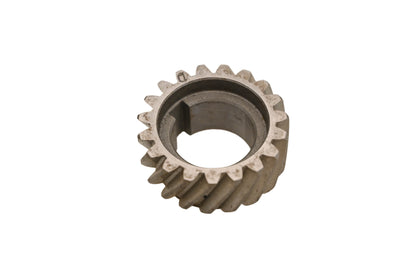 New OEM Yamaha 353-16111-01-00 Primary Drive Gear NOS