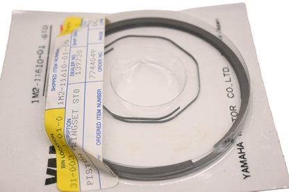 New OEM Yamaha 1M2-11610-01-00 Piston Ring Kit NOS
