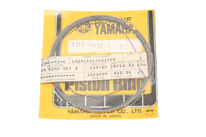 New OEM Yamaha 1M2-11610-31-00 Piston Ring Kit NOS