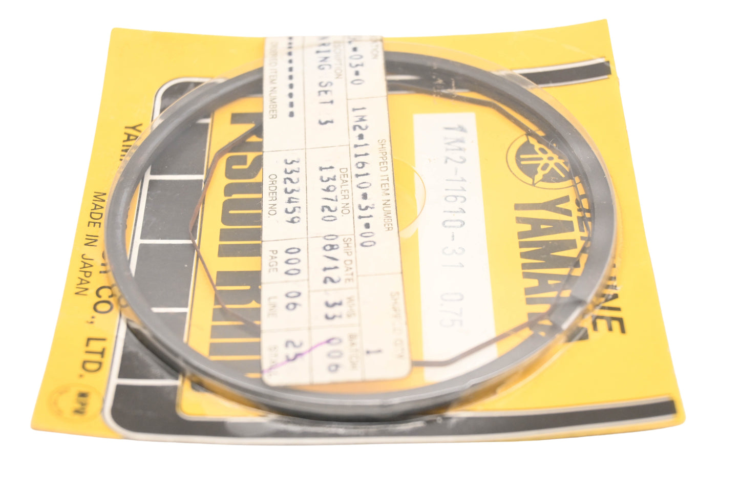 New OEM Yamaha 1M2-11610-31-00 Piston Ring Kit NOS