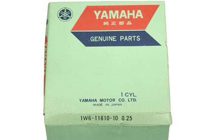New OEM Yamaha 1W6-11610-10-00 Piston Ring Kit NOS