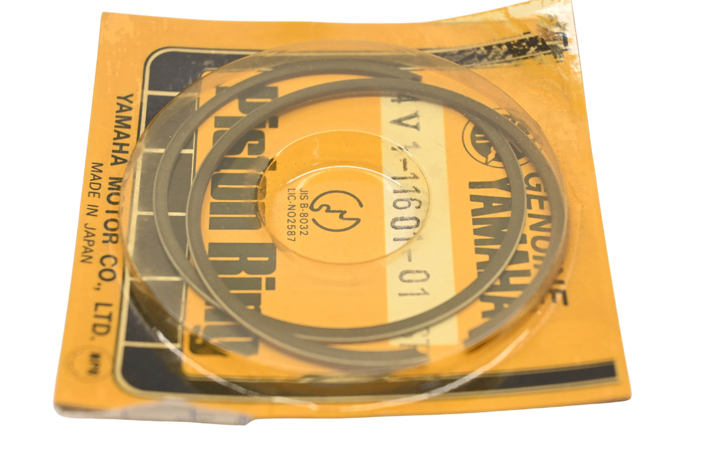 New OEM Yamaha 4V1-11601-01-00 Piston Ring Kit NOS