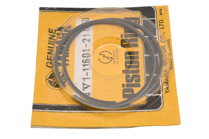 New OEM Yamaha 4V1-11601-21-00 Piston Ring Kit NOS