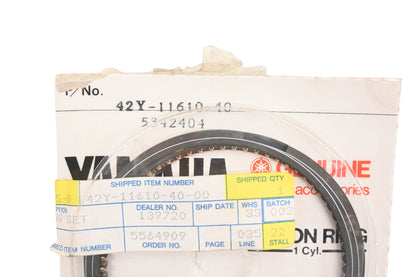 New OEM Yamaha 42Y-11610-40-00 Piston Ring Kit NOS