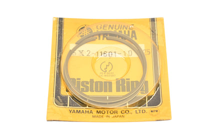 New OEM Yamaha 5X2-11601-10-00 Piston Ring Kit NOS