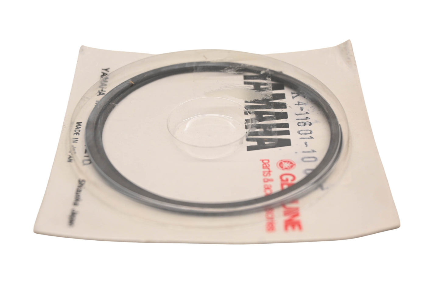 New OEM Yamaha 8K4-11601-10-00 Piston Ring Kit NOS