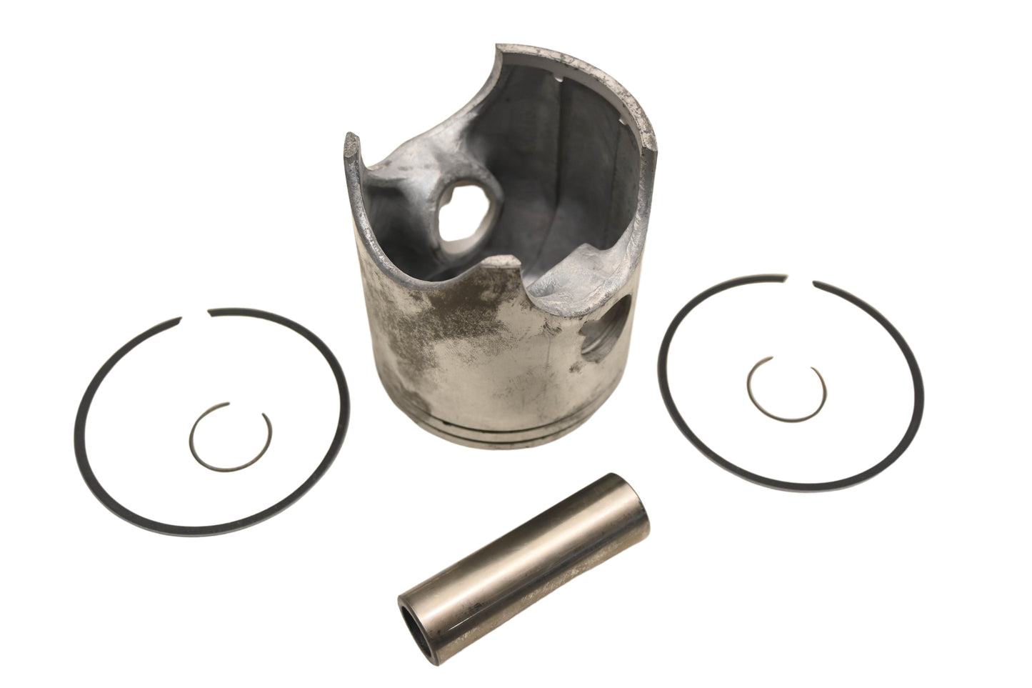 New OEM Yamaha 56A-11630-10-00 Piston Kit NOS