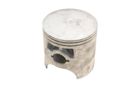 New OEM Yamaha 4V5-11631-00-95 Piston NOS