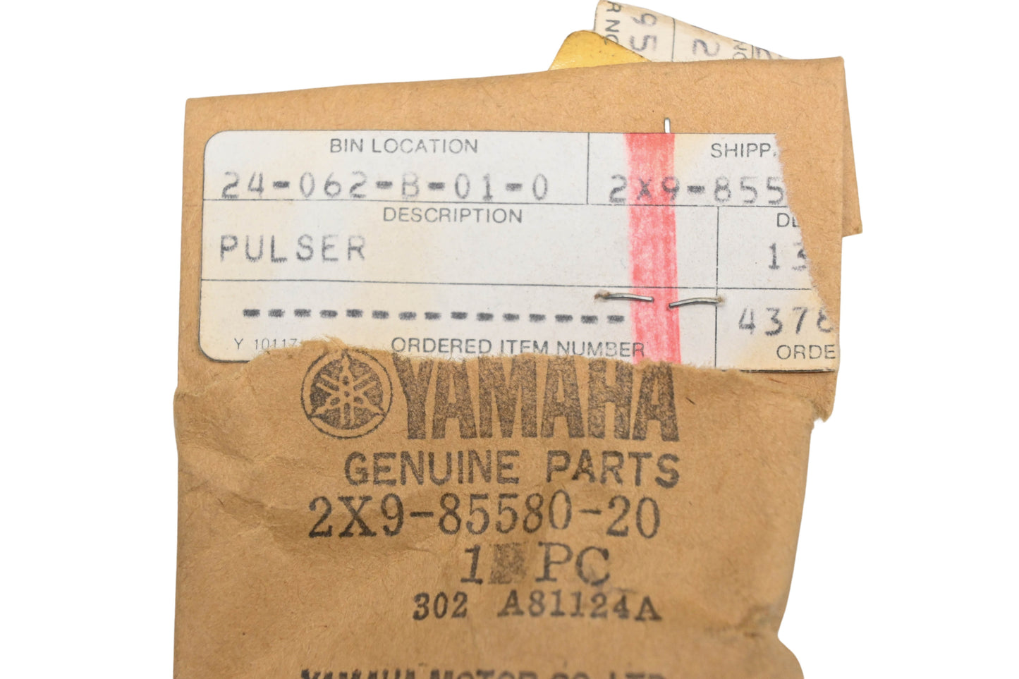 New OEM Yamaha 2X9-85580-20-00 Pulser Coil Assembly NOS