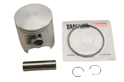 New OEM Yamaha 24Y-11630-20-00 Piston Kit NOS