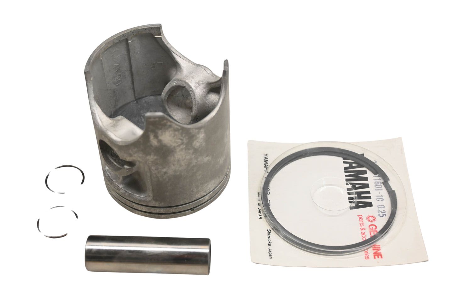 New OEM Yamaha 24Y-11630-10-00 Piston Kit NOS
