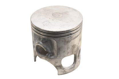 New OEM Yamaha 25Y-11637-00-00 Piston NOS