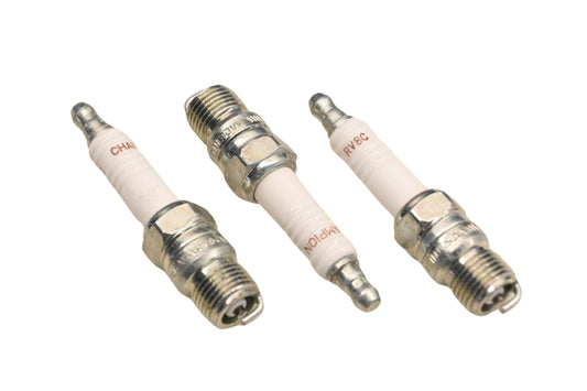 Champion RV8C, 121 Sparkplugs Qty 3 NOS