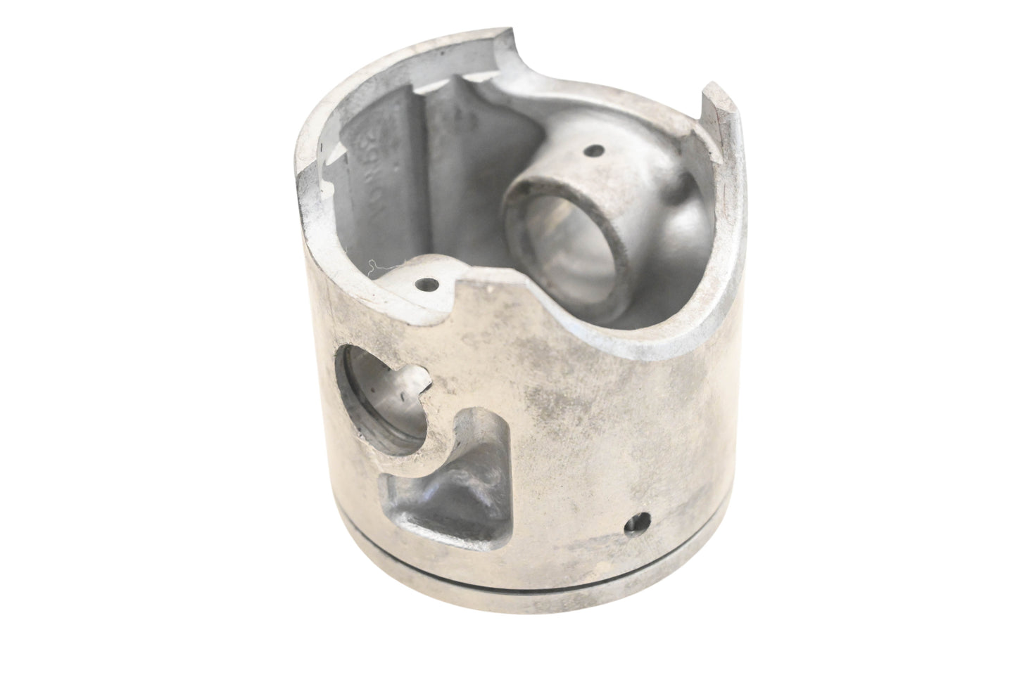New OEM Yamaha 39W-11636-01-00 Piston NOS