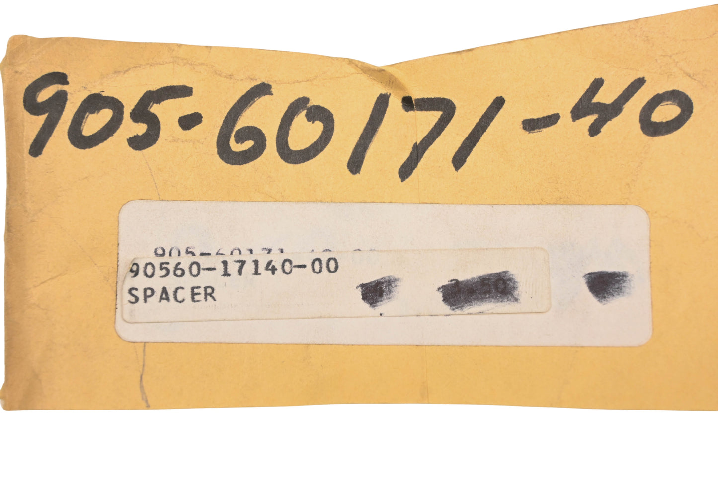 New OEM Yamaha 90560-17140-00 Spacer NOS