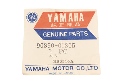 New OEM Yamaha 90890-01805-00 Screw NOS