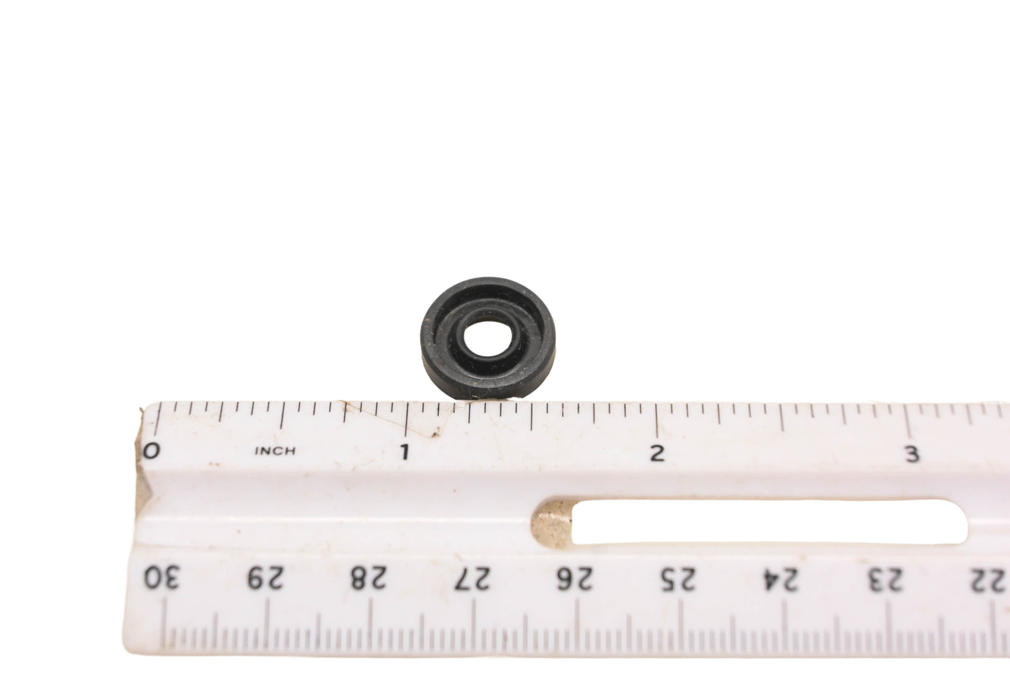 New OEM Yamaha 93104-06035-00 Oil Seal NOS