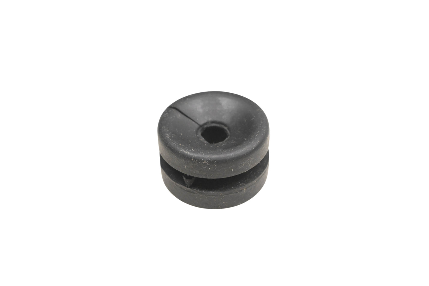 New OEM Yamaha 90480-16116-00 Grommet NOS