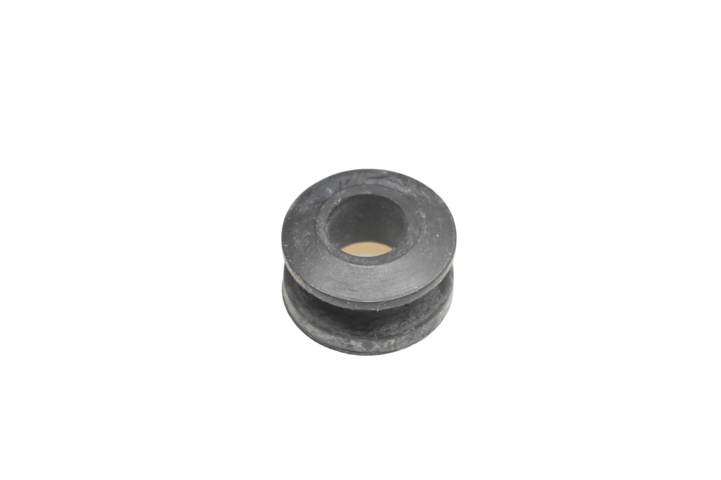New OEM Yamaha 90480-19351-00 Grommet NOS
