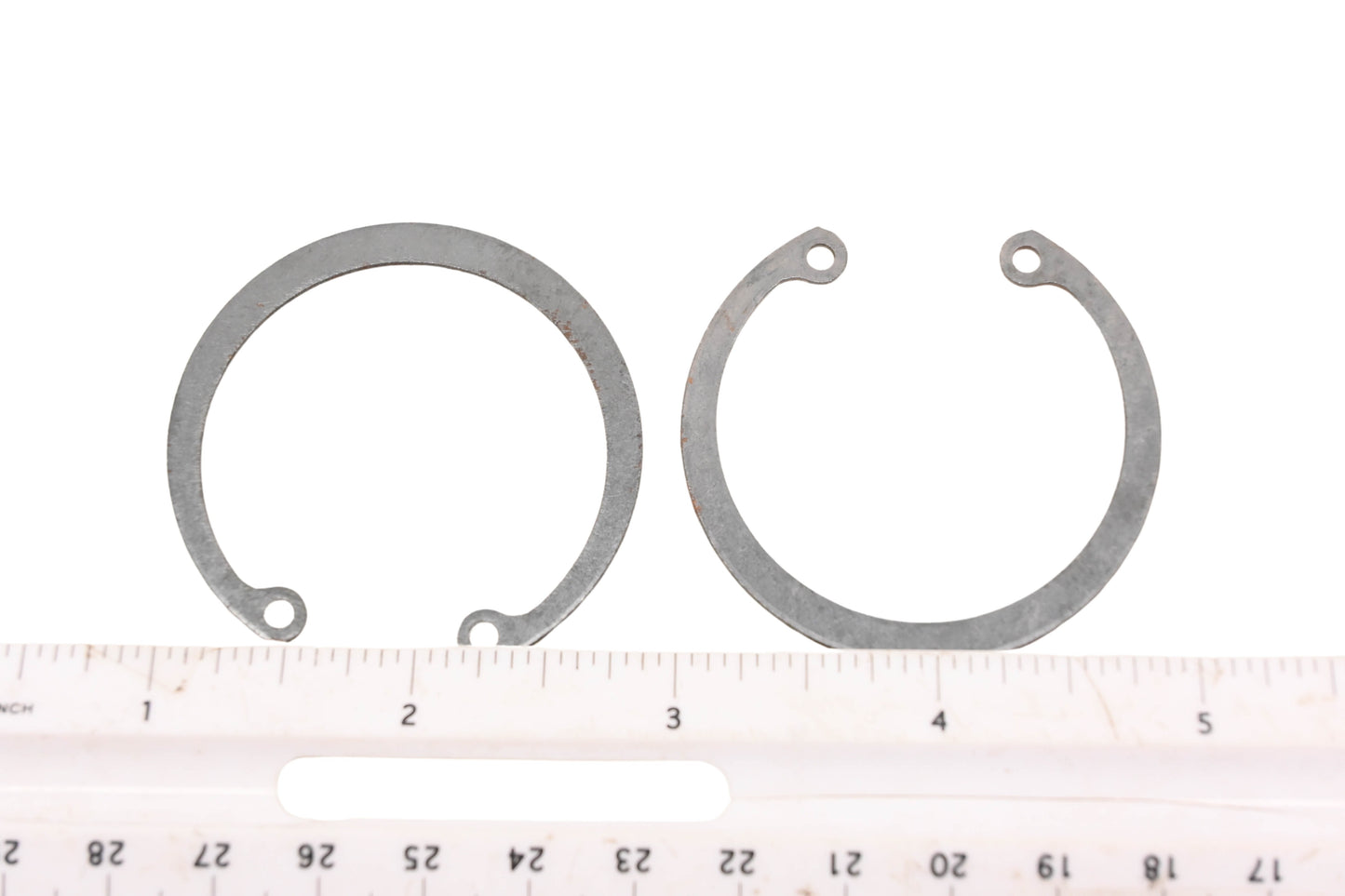 New OEM Yamaha 93420-44029-00 R-Type Circlips Qty 2 NOS