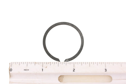 New OEM Yamaha 93440-33154-00 Outer Circlip NOS