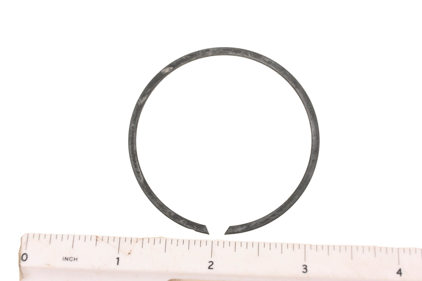 New OEM Yamaha 93440-52106-00 Outer Circlip NOS