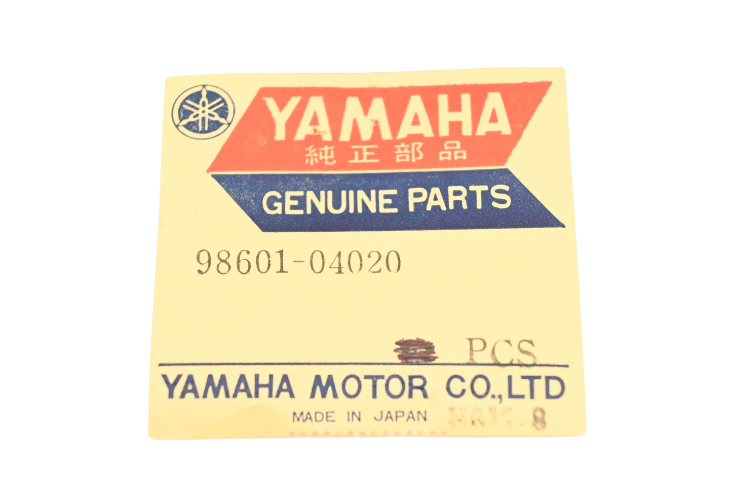 New OEM Yamaha 98601-04020-00 Oval Head Screws Qty 3 NOS