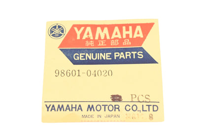 New OEM Yamaha 98601-04020-00 Oval Head Screws Qty 3 NOS