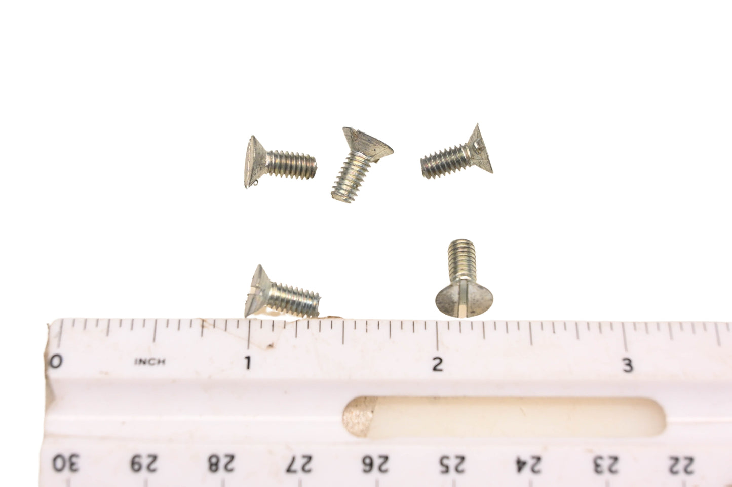 New OEM Yamaha 92601-04012-00 Flat Head Screws Qty 5 NOS