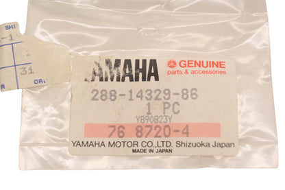 New OEM Yamaha 288-14329-86-00 Main Jet #172 NOS