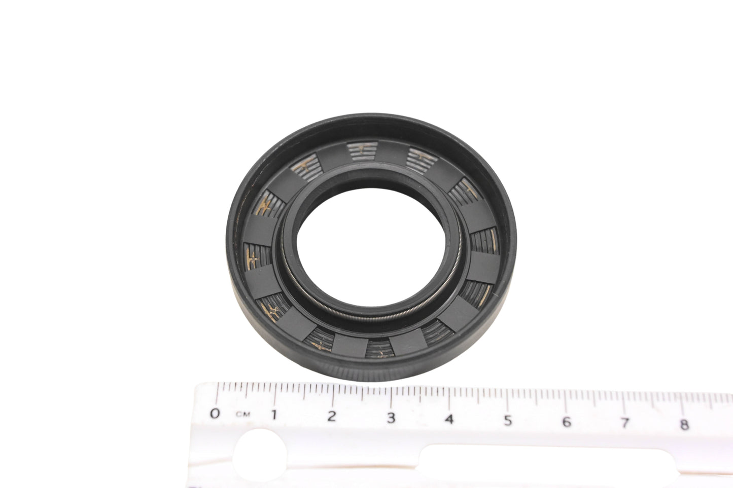 TNT 1493 28x52x8.2/10.2 Oil Seal STC-Type NOS