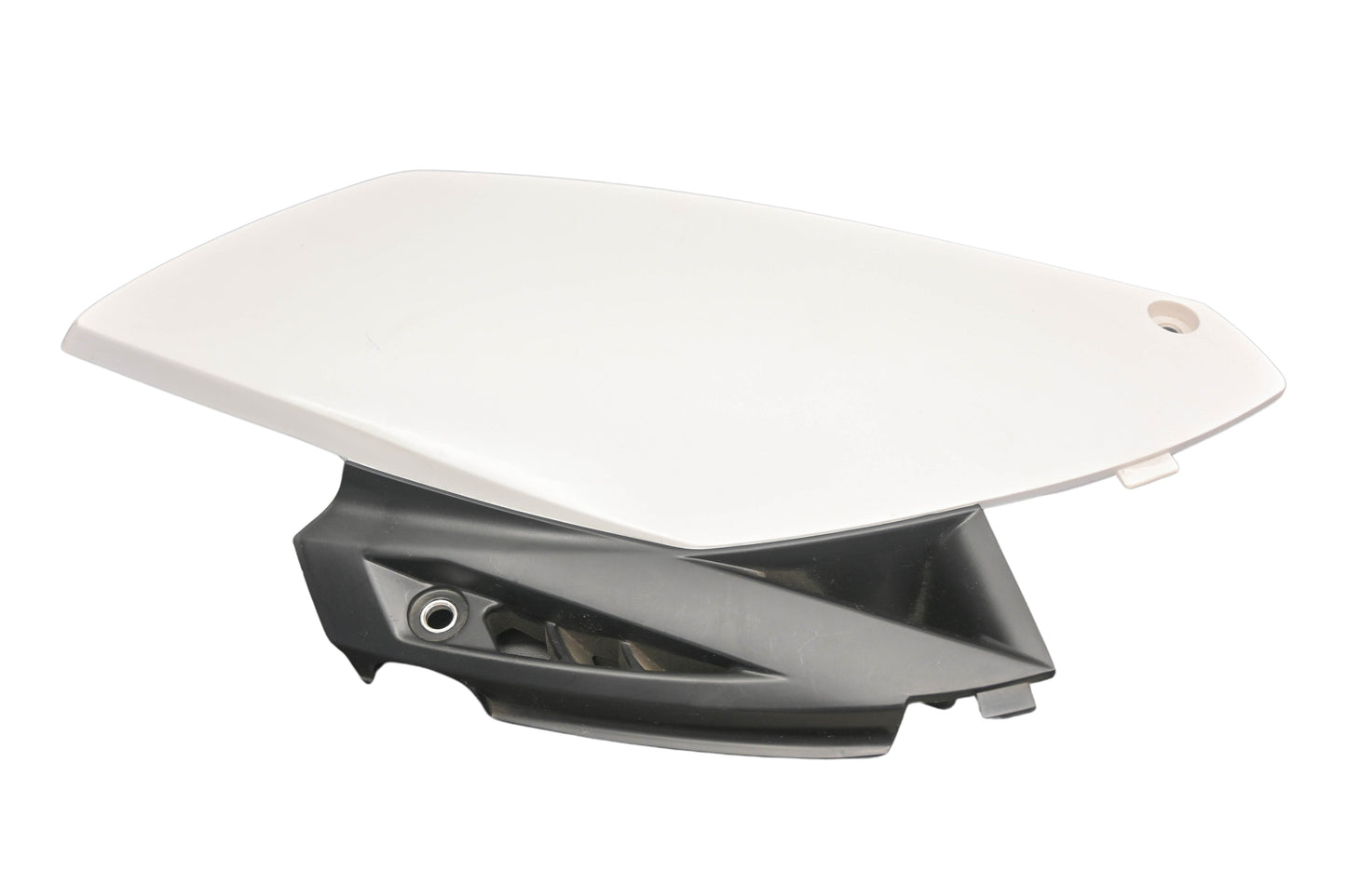 OEM Yamaha 17D-21710-00-00 White Left Side Cover