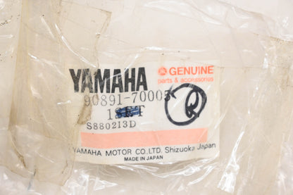 New OEM Yamaha 90891-70005 Righthand Gunwale Kit NOS