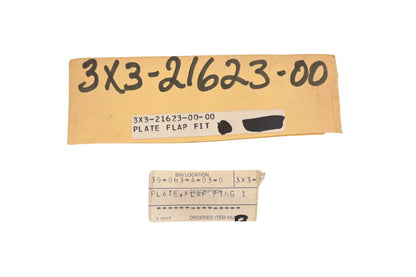 New OEM Yamaha 3X3-21623-00-00 Flap Fitting Plate NOS