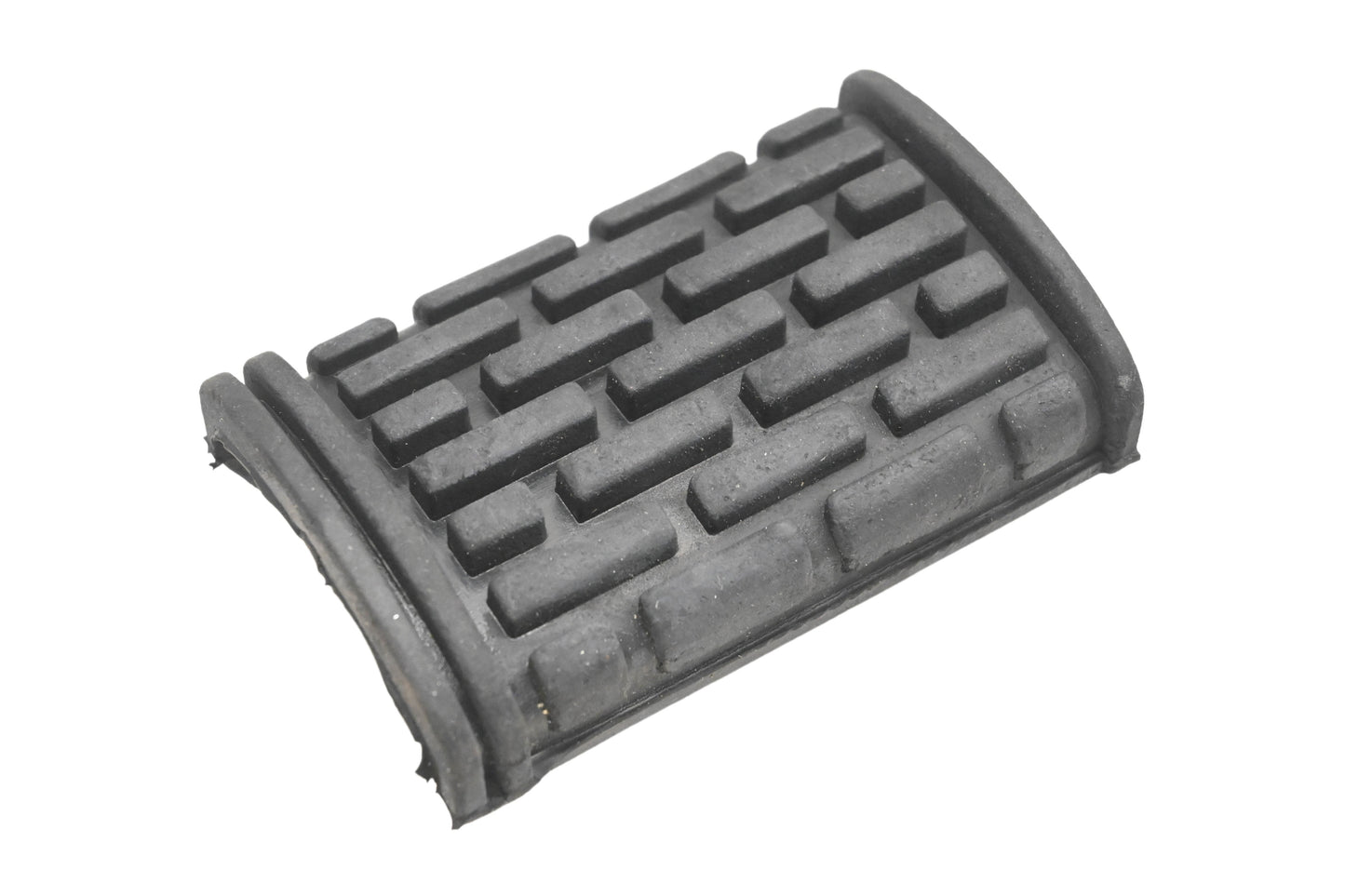 New OEM Yamaha 26H-27413-02-00 Footrest Cover NOS