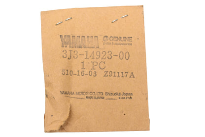 New OEM Yamaha 3J3-14923-00-00 Pilot Screw NOS