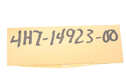New OEM Yamaha 4H7-14923-00-00 Pilot Screw NOS