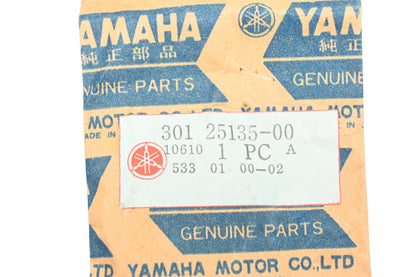 New OEM Yamaha 301-25135-00-00 Drive Gear NOS