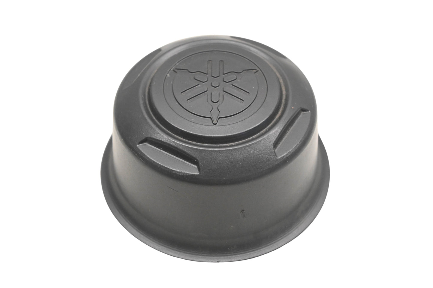 New OEM Yamaha 2P5-F512A-00-00 Wheel Cap NOS