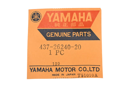 New OEM Yamaha 437-26240-20-00 Righthand Grip Assembly NOS