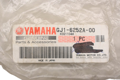 New OEM Yamaha GJ1-6252A-00-00, GJ1-6252A-000 Blue Gunwale Joint NOS